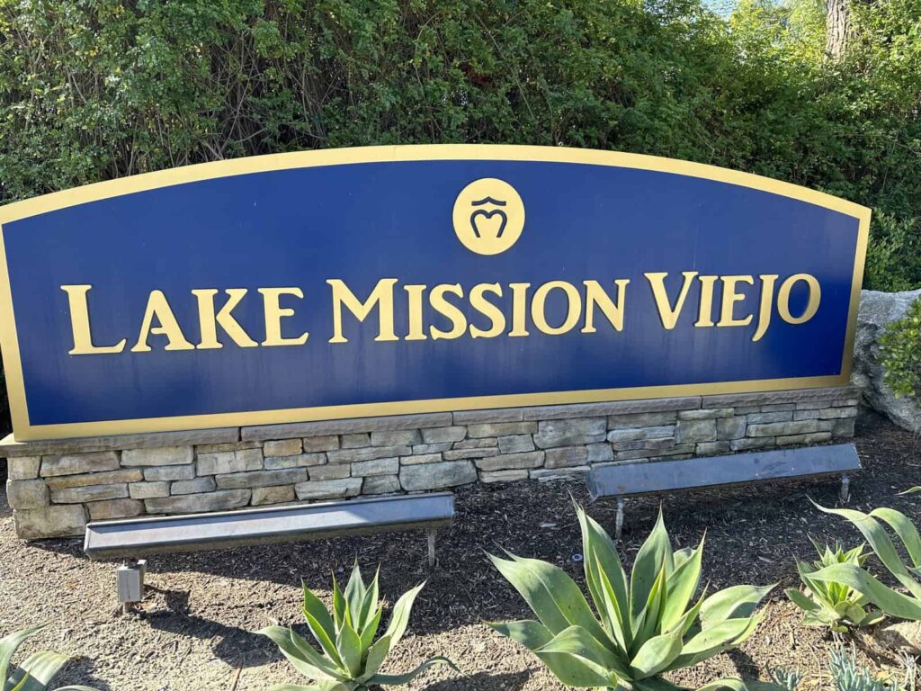 Lake Mission Viejo Sign